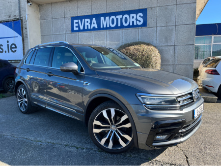 2018 Volkswagen Tiguan R-LINE 2.0 DIESEL //HIGH SPEC//PANORAMIC GLASS ROOF//