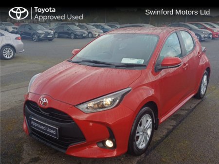 2022 Toyota Yaris 1.5 LUNA 4DR €21,500