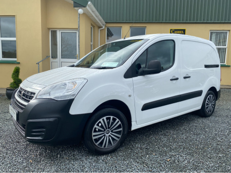 2018 Peugeot Partner 1.6 Hdi  3 Seats in Showroom condition ' Only 74k KM '