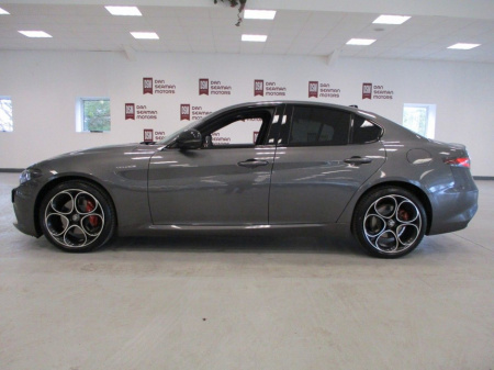 2025 Alfa Romeo Giulia 2.0 GME 280HP ATX RWD Veloce €69,975