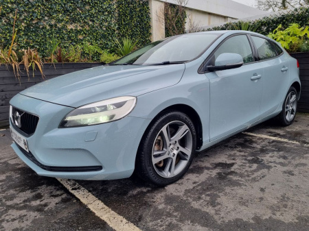 2017 Volvo V40 1.5 T3 / MOMENTUM HIGH SPEC / LOW MILEAGE (192) €17,950