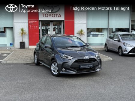 2023 Toyota Yaris 1.5 HYBRID LUNA 4DR