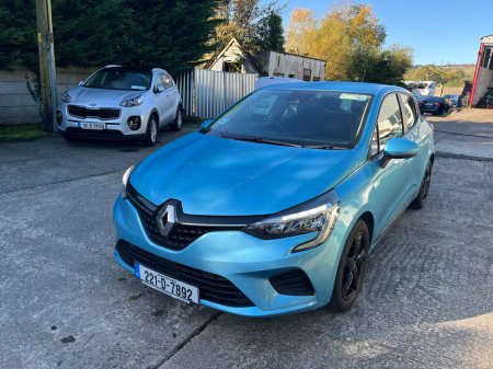 2022 Renault Clio Dynamique TCe 90 €15,950