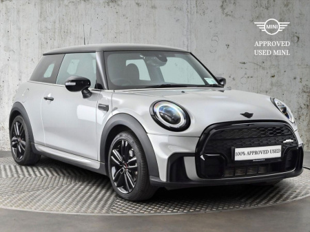 2023 MINI Hatch 3-Door Cooper Sport €32,900