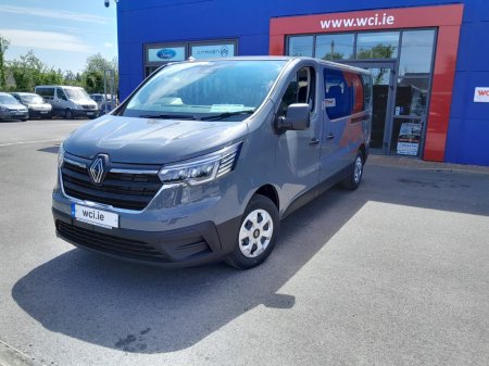 2025 Renault Trafic Passenger Wheelchair Taxi
