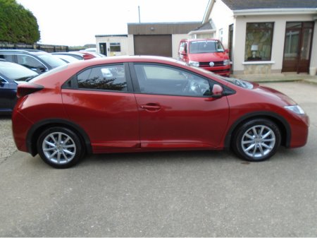 2015 Honda Civic 151/DIESEL 1.6 I-DTEC SPORT/CAMERA/FOGS/PARKING SENSORS/CRUISE/BLUETOOTH/AUTO LIGHTS AND WIPERS/FINANCE/CARD PAYMENTS & WARRANTY AVAILABLE/LOW-TAX€180 €10,750