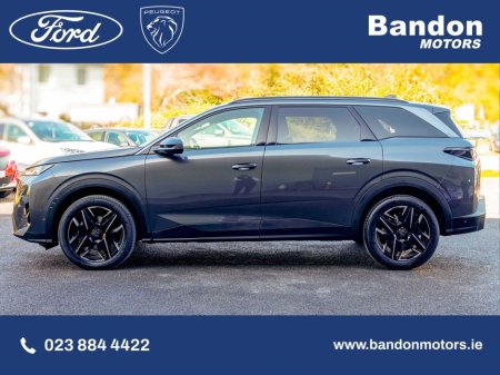 2025 Peugeot 5008 2025 Peugeot 5008 1.2 MHEV 145bhp E-DCS6 Allure €46,950