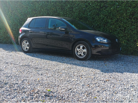2013 Volkswagen Golf Low Mileage 1.2 TSI Automatic TOUCH SCREEN MULTIMEDIA SYSTEM AIR CON PRIVACY GLASS AUTOMATIC HEADLIGHTS ALLOY WHEELS 2 FACTORY REMOTE KEYS COMPREHENSIVE SERVICE HISTORY (10 STAMPS) €10,925