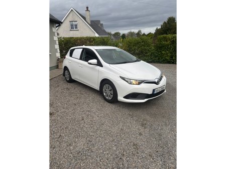 2018 Toyota Auris VAN 1.4 D-4D TERRA 4DR