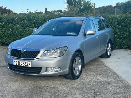 2012 Skoda Octavia AMBITION 1.6 TDI 105HP 4 4DR COMBI