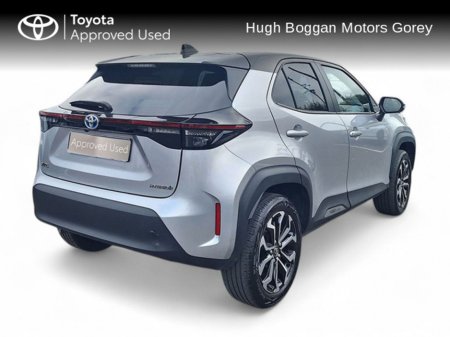 2025 Toyota Yaris Cross YARIS CROSS LUNA SPORT BI €33,450