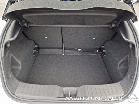 2025 Nissan Juke 1.0 SV Premium 2T MY24.2 €30,950