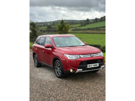 2015 Mitsubishi Outlander NEW 2.2 DID 4WD 7-STR 6M 150PS AS&G 6MT 4DR