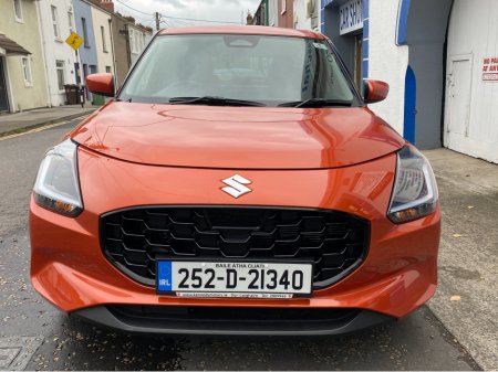 2025 Suzuki Swift AUTOMATIC HYBRID 1.2 MOTION €24,450