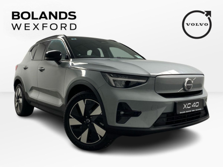 2025 Volvo XC40 Plus