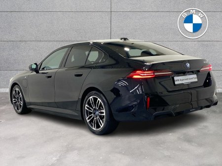 2024 BMW 5 Series 530e M Sport Saloon €62,950