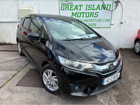 2014 Honda Fit DAA-GP5 1.5 petrol hybrid automatic