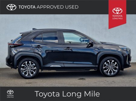 2025 Toyota Yaris Cross 1.5 Hybrid Luna Sport 5dr €33,449