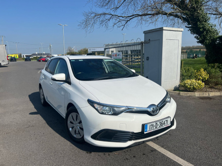 2017 Toyota Auris