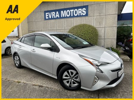 2018 Toyota Prius AUTOMATIC HYBIRD 1.8 PETROL //HEAD UP DISPLAY//KEYLESS ENTRY//ADAPTIVE CRUISE CONTROL//LOW MILES//