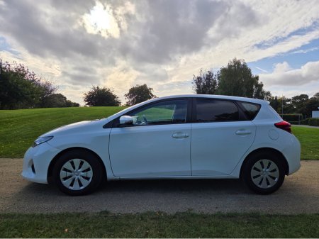 2013 Toyota Auris 1.4 D-4D AURA NG 4DR