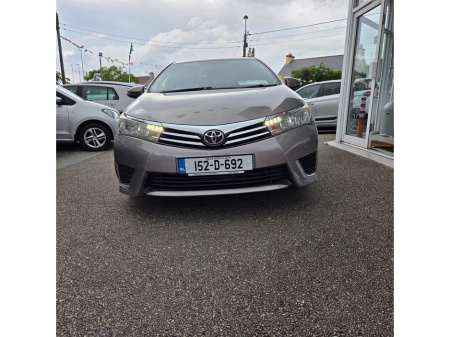 2015 Toyota Corolla D-4D 90 (1.4) Aura €10,500