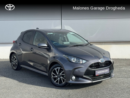 2022 Toyota Yaris 1.5 Hybrid Luna Sport Call Now 041 980 2420 €25,950