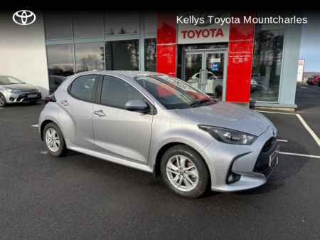 2024 Toyota Yaris YARIS 1.5 HYBRID LUNA €26,500