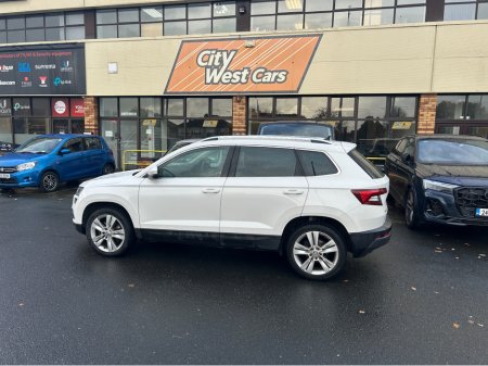 2018 Skoda Karoq AUTO///ONLY68000KLMS///PANORAMIC ELECTRIC MOONROOF///BEAUTIFULL UNMARKED BLACK PARCHMENT LEATHER WITH HEATED SEATS//ORIGINAL IRISH CAR WITH LONG NCT AND LOW TAX JUST 200EUROS///STUNNING CAR