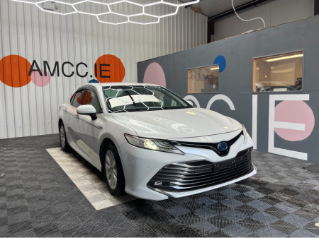 2019 Toyota Camry 2.5 HYRBID / 75k KMs / ADAPTIVE CRUISE , REVERSE CAMERA & MORE