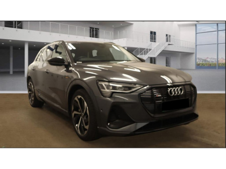 2021 Audi e-tron BLACK EDITION 55 95 Kwh BATTERY // PAN SUNROOF // HIGH SPEC €33,950