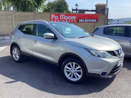 2016 Nissan Qashqai ** F.S.H * CAMERA €13,950