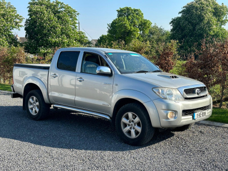 2011 Toyota Hilux 2011 Toyota Hilux Invincible 3.0 D-4D Auto €9,999