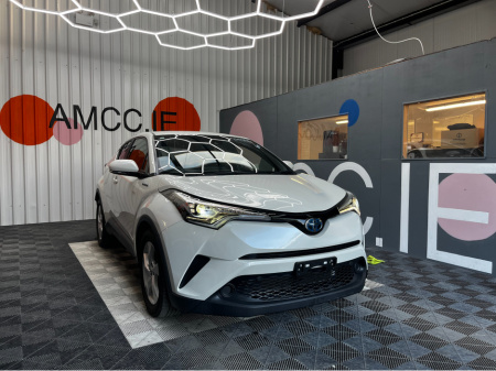 2019 Toyota C-HR S LED PACKGE / 34k KMs / REVERSE CAMERA , ADAPTIVE CRUISE & MORE