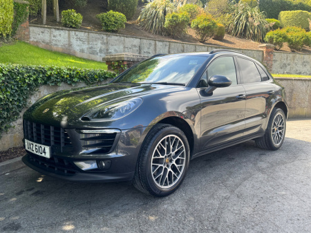 2017 Porsche Macan  €49,950