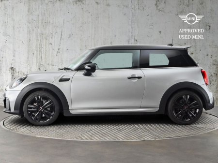 2023 MINI Hatch 3-Door Cooper Sport €32,900