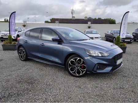 2020 Ford Focus LOW MILES ST-LINE X