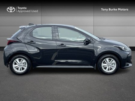 2025 Toyota Yaris - Save EUR 3,000 - Luna - 1.5 Hybrid - Automatic - EUR 180 Tax // Remote Central Locking // Front Electric Windows // Rear Electric Windows // Electric Mirrors // Finger Tip Stereo Controls €27,435