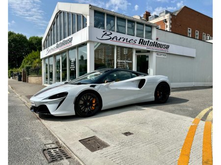 2024 McLaren Artura *MASSIVE SPEC* 3.0 V6 PHEV AUTO 2DR €235,900