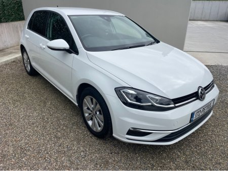 2017 Volkswagen Golf 1.2 auto comfortline €16,500