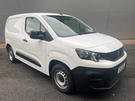 2021 Peugeot Partner  €13,950