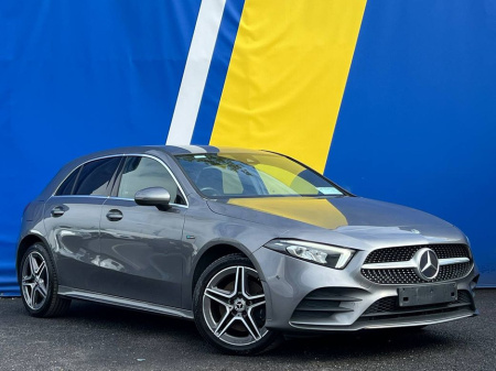 2021 Mercedes-Benz A Class A250e AMG-LINE EXECUTIVE 1.3 HYBRID // 360 SURROUND PARKING SENSORS // 18