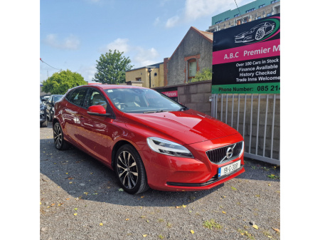 2019 Volvo V40 T3 (152hp) Momentum Edition Auto