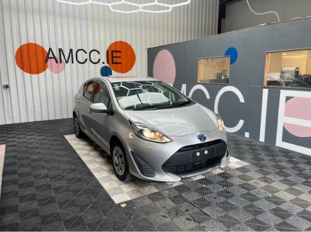 2020 Toyota Aqua 2020 TOYOTA AQUA 1.5L HYBRID / 107K KMS / CRUISE CONTROL & MORE