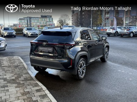 2025 Toyota Yaris Cross SOL €36,950