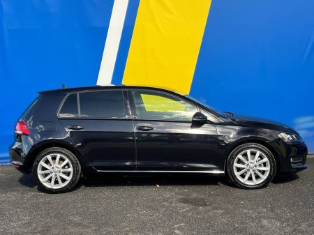 2016 Volkswagen Golf HIGHLINE 1.4 TSI AUTO // FULL SERVICE HISTORY // REVERSE CAMERA WITH TOP-DOWN VIEW // 2 YEAR NCT €16,900
