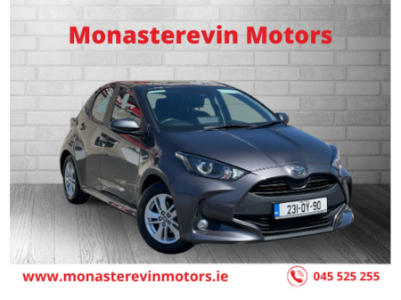 2023 Toyota Yaris 1.0 LUNA 4DR - APPLE CARPLAY / ANDROID AUTO €22,444