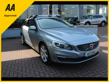 2016 Volvo V60 2.0D4 SE LUXURY 180BHP 5DR ESTATE AUTO // IMMACULATE CONDITION FINISHED IN SILVER // OUR OWN DEALER WARRANTY // BUY WITH CONFIDENCE AA AND SIMI APPROVED DEALER // ALL TRADE INS WELCOME // FINANCE