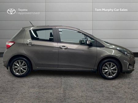 2020 Toyota Yaris 1.0 LUNA 4DR €17,445