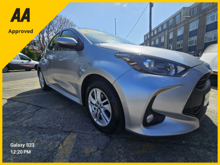 2022 Toyota Yaris 1.0 LUNA 4DR